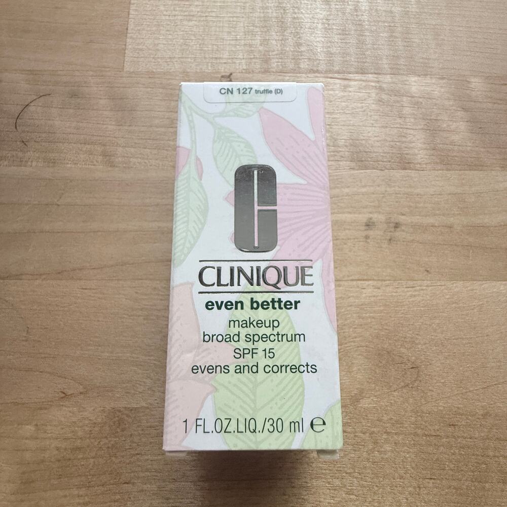 Clinique Even Better Makeup Foundation CN 127 Truffle D SPF 15 1oz New